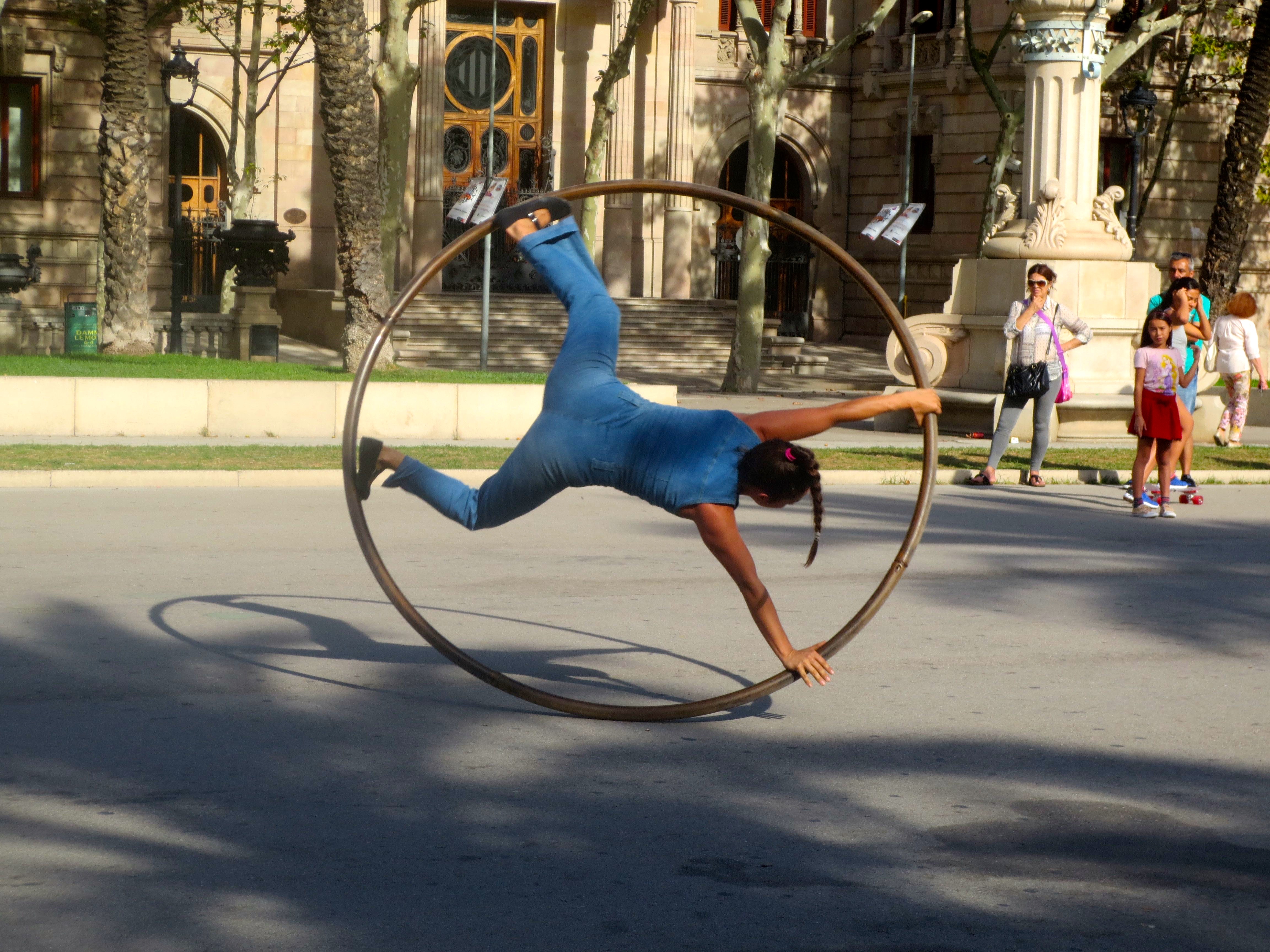 Random street performers